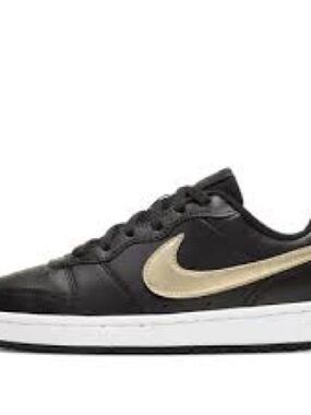 Nike Court Borough Low 2 Kids Black Sneakers with Gold Swoosh size 4Y